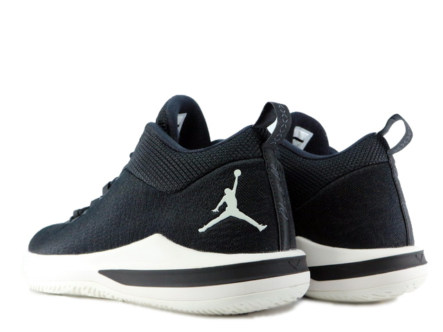 JORDAN CP3.10 AE 897507-012 - 2