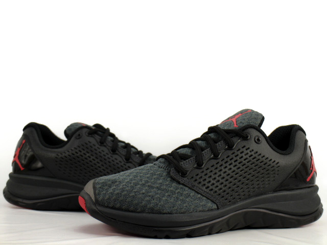 JORDAN TRAINER ST WINTER 854562-003 - 1