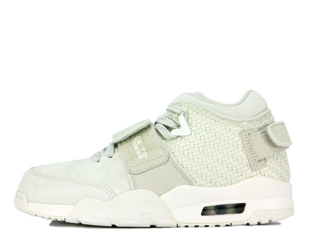 AIR TRAINER VICTOR CRUZ