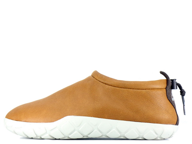 NIKE AIR MOC