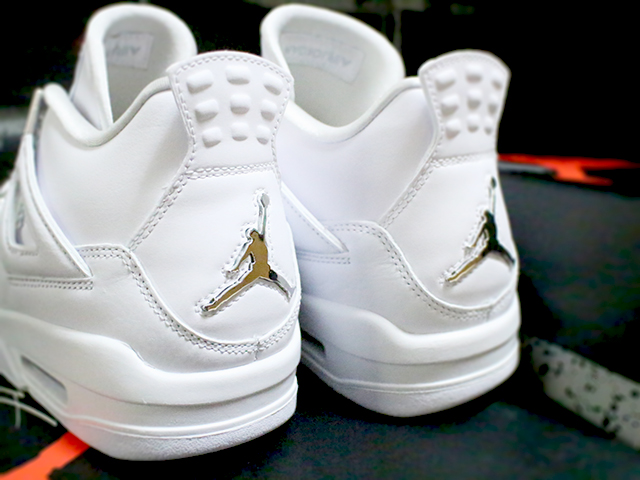 NIKE AIR JORDAN 4 RETRO “PURE MONEY/WHITE/METALLIC SILVER”01
