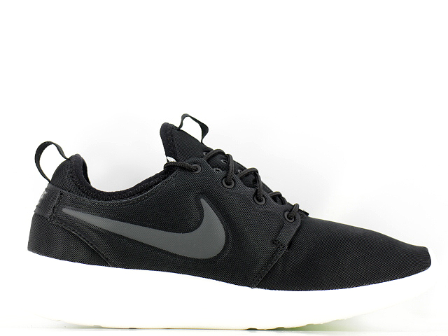 WMNS ROSHE TWO 844931-002 - 3