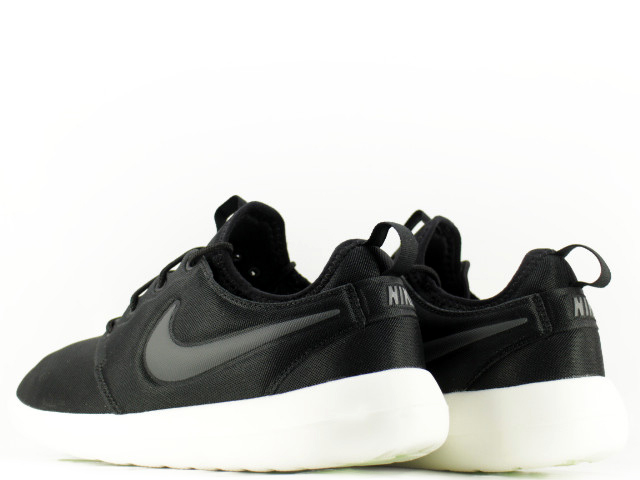 WMNS ROSHE TWO 844931-002 - 2