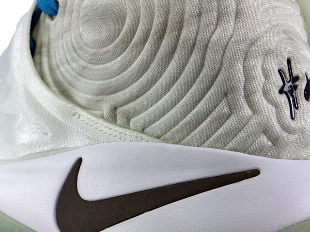 KYRIE 2 823108-144 - 5