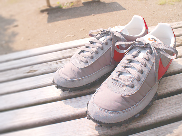 NIKE WAFFLE RACER 17 “COOL GREY/GYM RED-SUMMIT WHITE”01
