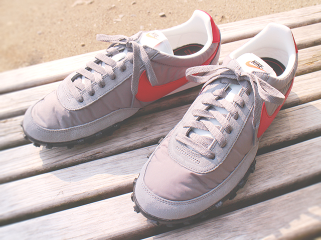 NIKE WAFFLE RACER 17 “COOL GREY/GYM RED-SUMMIT WHITE”01