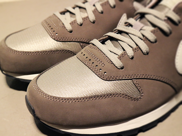 NIKE AIR ZOOM EPIC LUXE “SMOKE/LIGHT BONE-FADED TAUPE”01
