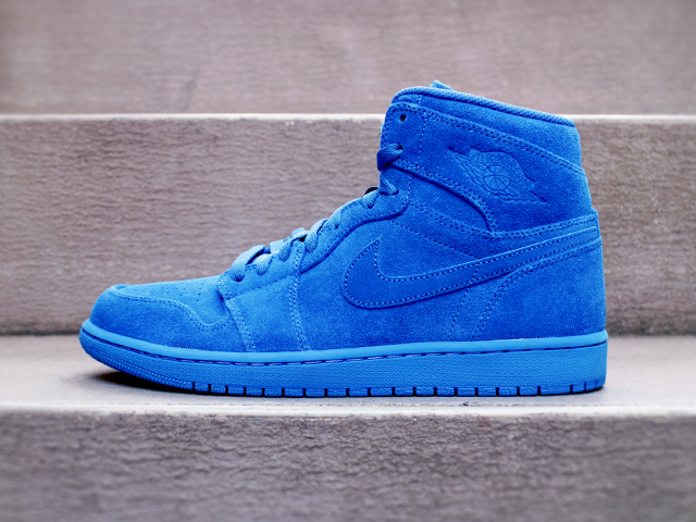 NIKE AIR JORDAN 1 RETRO HIGH”TEAM ROYAL”01