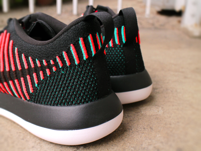 NIKE ROSHE TWO FLYKNIT PRM QS01