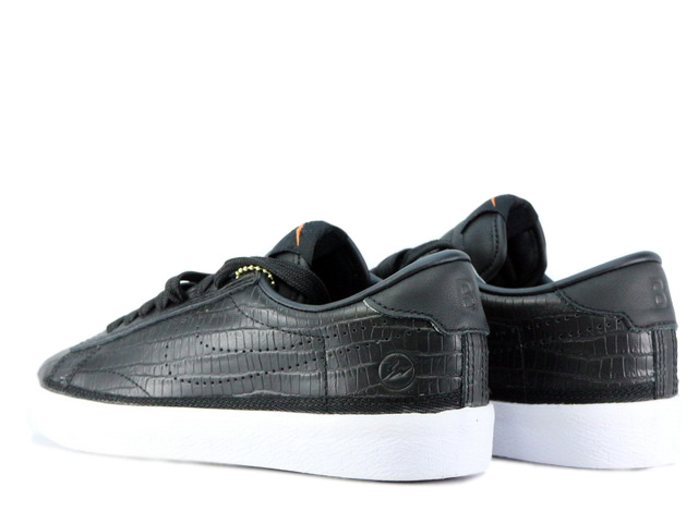 WMNS ZOOM TENNIS CLASSIC AC/FRAG 864295-001 - 2