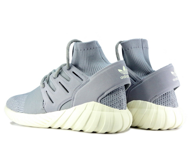 TUBULAR DOOM PK S74920 - 2
