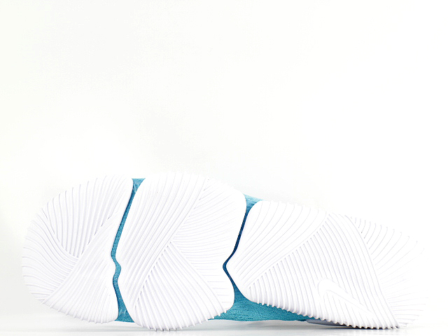 WMNS AQUA SOCK 360 902778-400 - 4