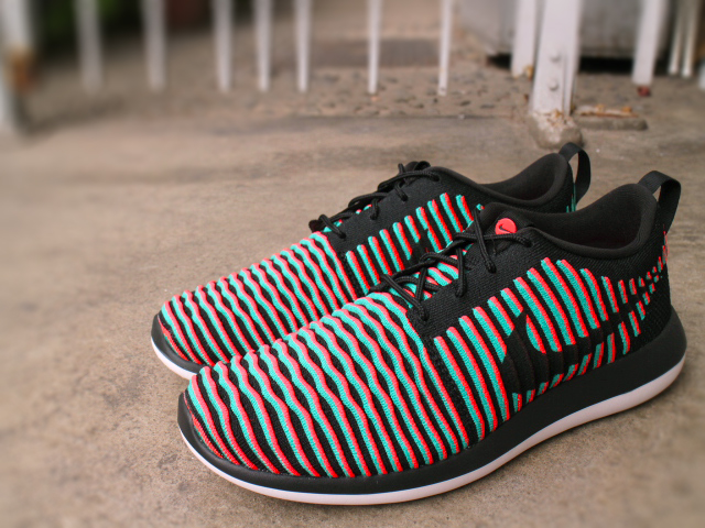 NIKE ROSHE TWO FLYKNIT PRM QS01