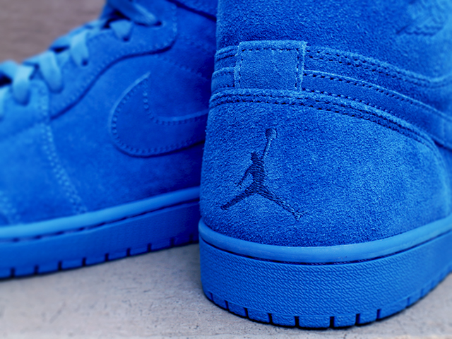 NIKE AIR JORDAN 1 RETRO HIGH”TEAM ROYAL”01