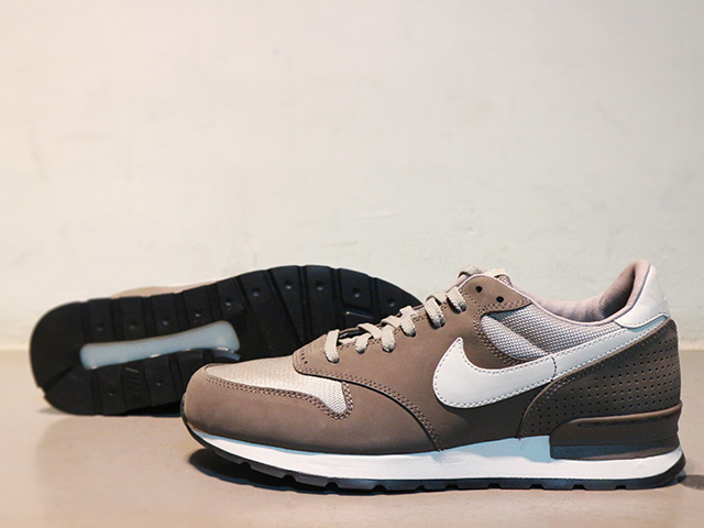 NIKE AIR ZOOM EPIC LUXE “SMOKE/LIGHT BONE-FADED TAUPE”01
