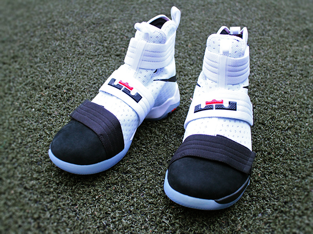 NIKE LEBRON SOLDIER 10 SFG EP WHITE/BLACK01