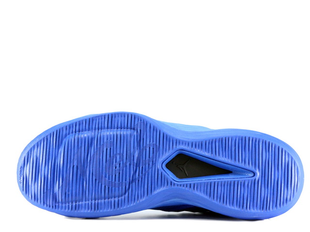 JORDAN MELO M13 881562-402 - 4