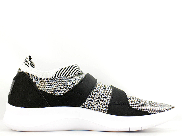 WMNS AIR SOCKRACER FLYKNIT 896447-002 - 3