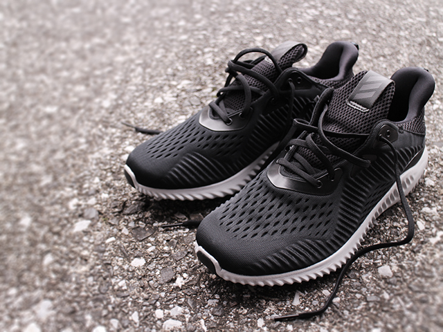 ADIDAS ALPHA BOUNCE “エンジニアードメッシュ”01