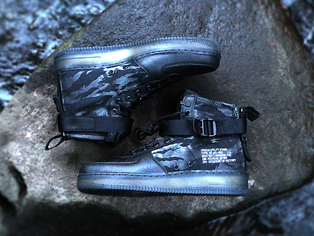 NIKE SPECIAL FIELD AIR FORCE 1 MID QUICK STRIKE “TIGER CAMO”01