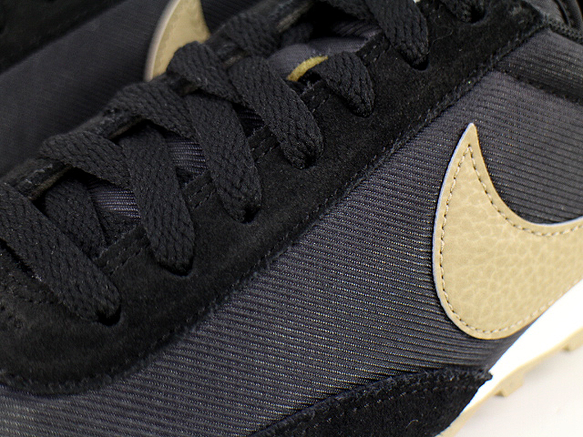 WMNS WAFFLE RACER 881183-002 - 5