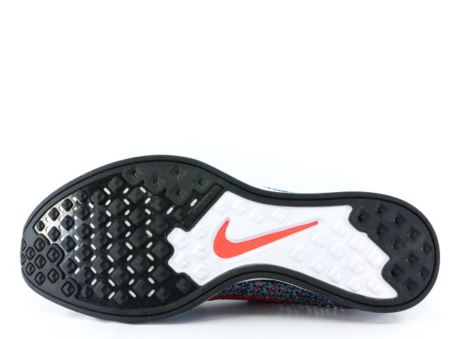 FLYKNIT RACER 526628-404 - 4