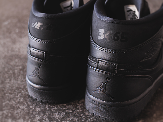 AIR JORDAN 1 MID”DEREK JETER/166 FLATBUSH EDITION”01