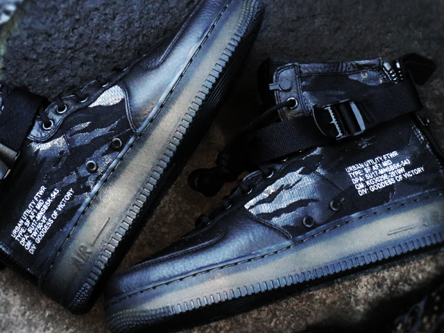 NIKE SPECIAL FIELD AIR FORCE 1 MID QUICK STRIKE “TIGER CAMO”01