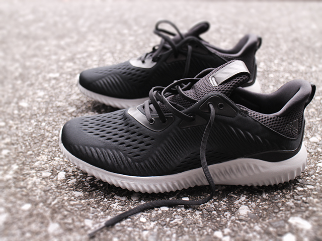 ADIDAS ALPHA BOUNCE “エンジニアードメッシュ”01