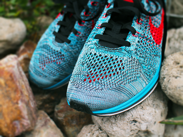 NIKE FLYKNIT RACER “FIRE & ICE”01