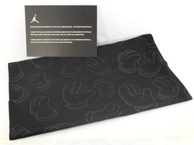 AIR JORDAN 4 RETRO KAWS 930155-003 - 9