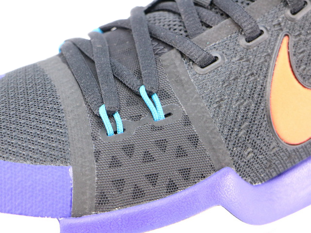 KYRIE 3 852395-007 - 5