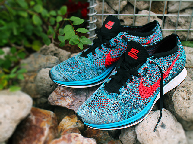 NIKE FLYKNIT RACER “FIRE & ICE”01