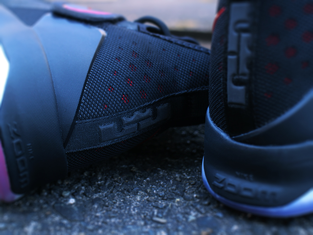 LEBRON 14 “BLACK-UNIVERSITY RED”01