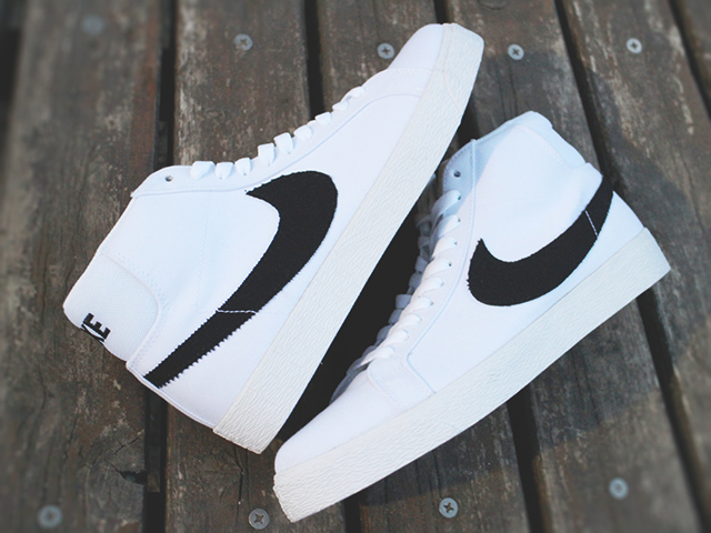 ZOOM BLAZER MID CANVAS “WHITE/BLACK”01