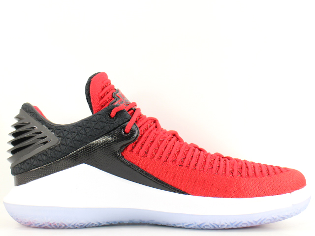 ジョーダン 32 win like 96 university red university red エア nike