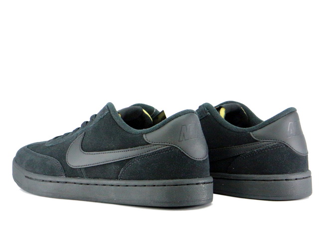SB FC CLASSIC 909096-001 - 2