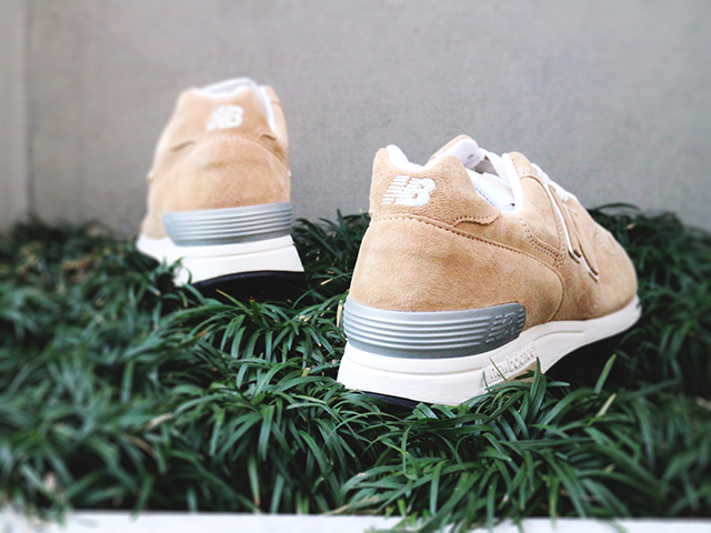 NEW BALANCE M1400 BEIGE01