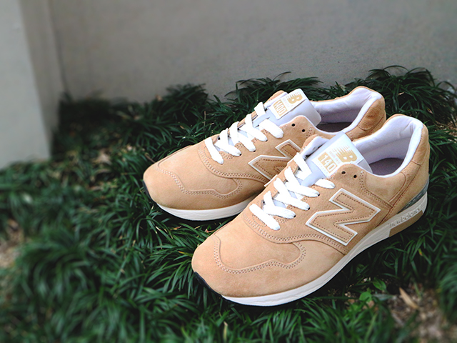 NEW BALANCE M1400 BEIGE01
