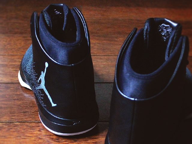 AIR JORDAN 31 “BLACK CAT”01