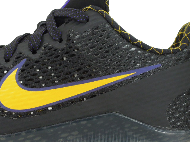 KOBE 11 836183-015 - 5