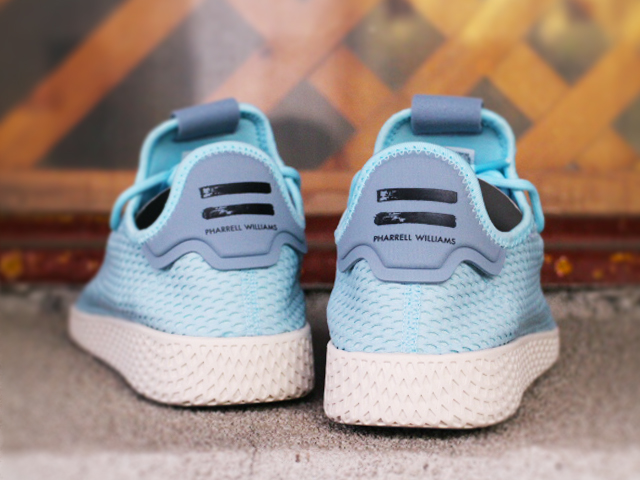 ADIDAS ORIGINALS PHARRELL WILLIAMS TENNIS HU”ICE BLUE”01