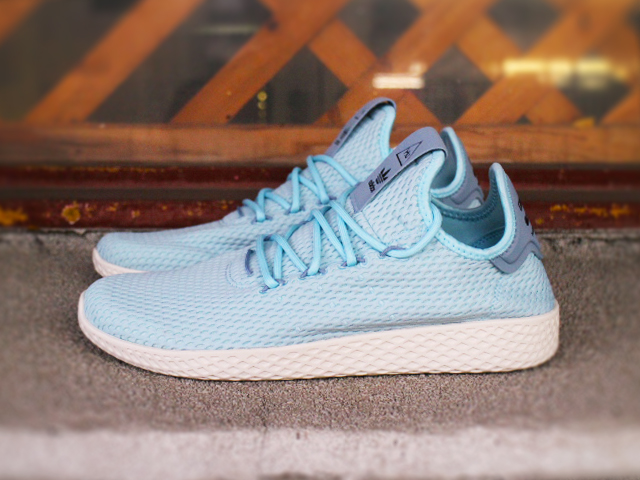 ADIDAS ORIGINALS PHARRELL WILLIAMS TENNIS HU”ICE BLUE”01