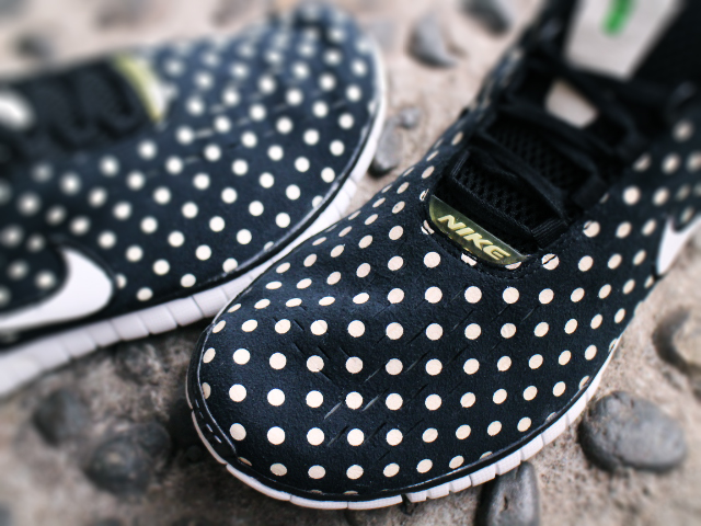 NIKE FREE 5.0 AP “POLKA DOT”01