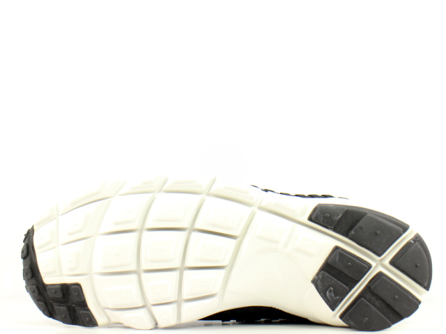 AIR FOOTSCAPE WOVEN CHUKKA 443686-001 - 4
