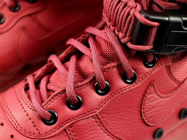 WMNS SF AF1 857872-600 - 5