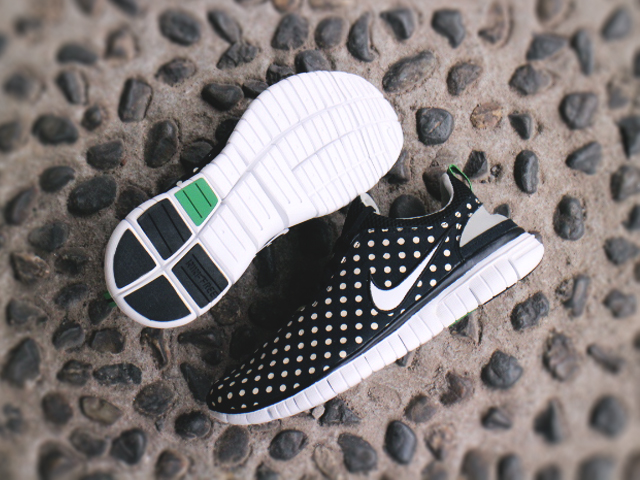 NIKE FREE 5.0 AP “POLKA DOT”01