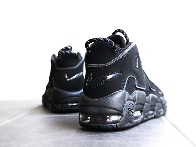 AIR MORE UPTEMPO “TRIPLE BLACK 2018”01