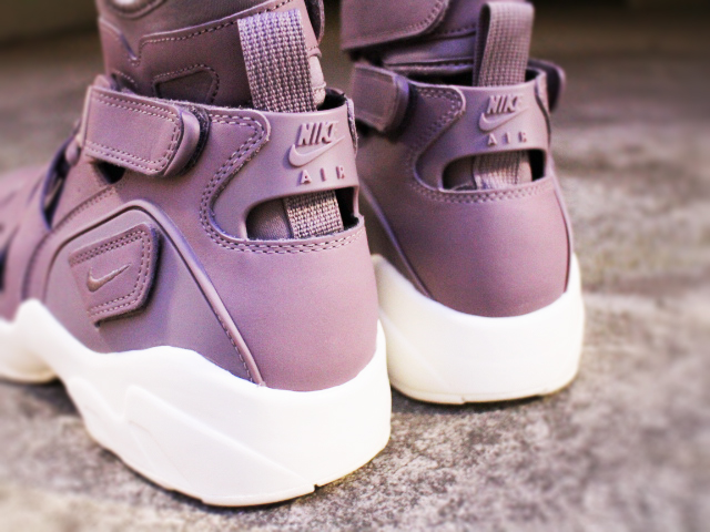 AIR UNLIMITED “PURPLE SMOKE”01