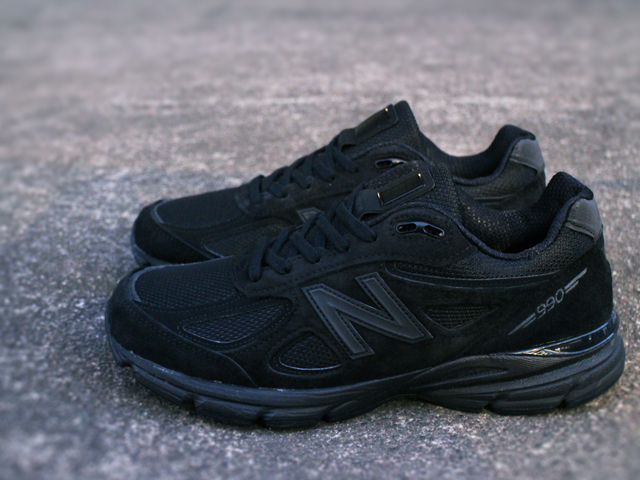 M990 BB4 “ALL BLACK”01